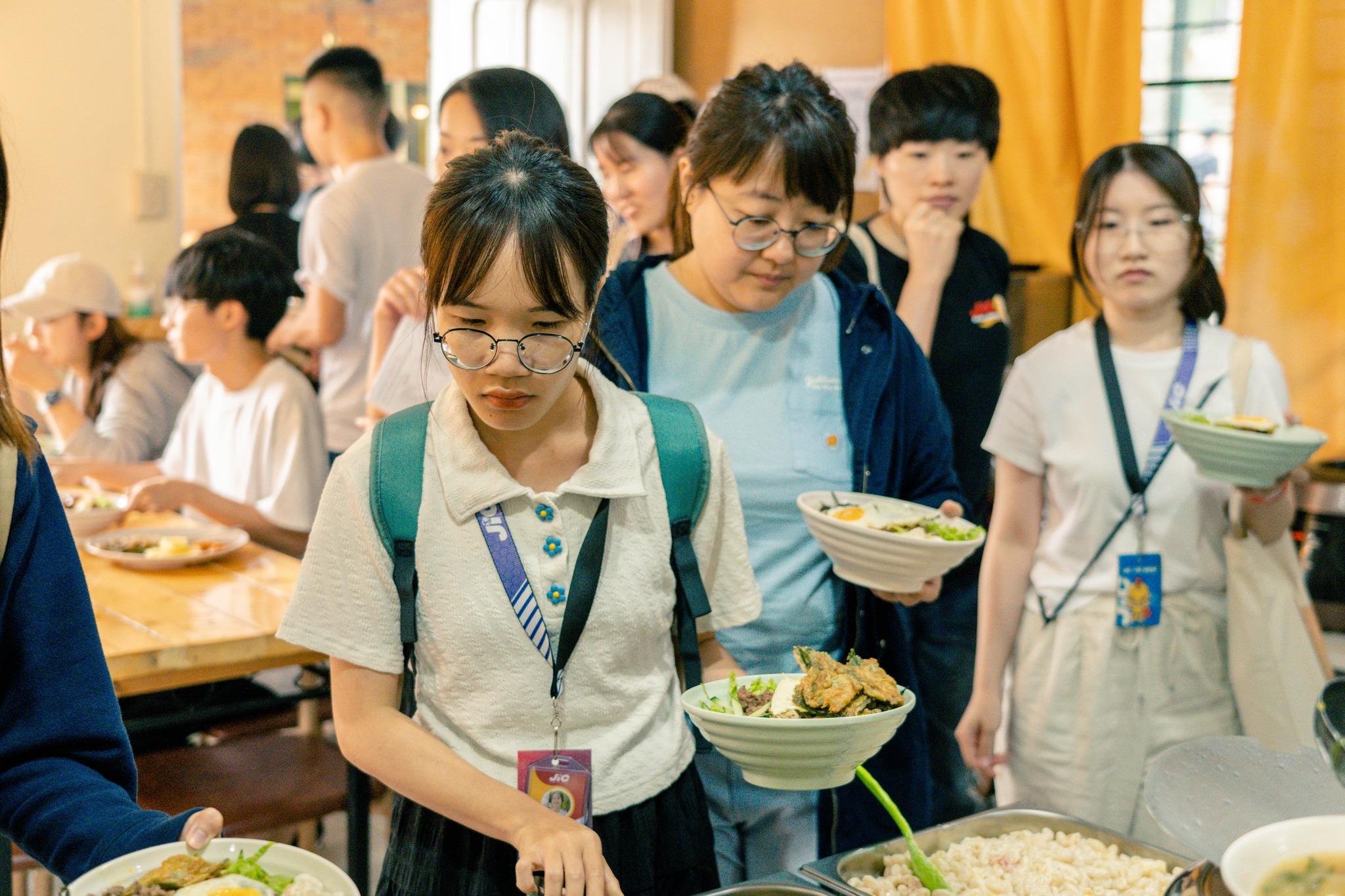 伙食