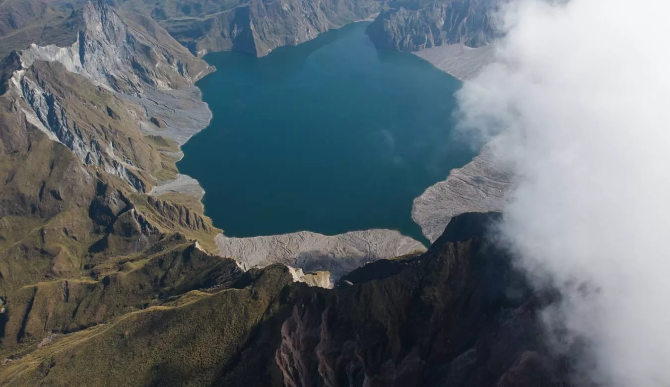 克拉克著名景點：皮納圖火山